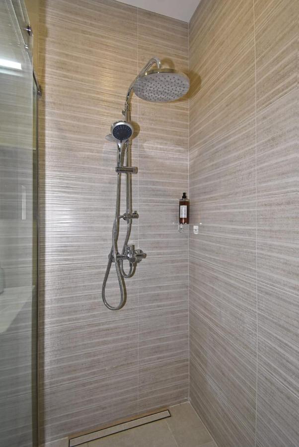 Home4You City Center Apartments 예레반 외부 사진