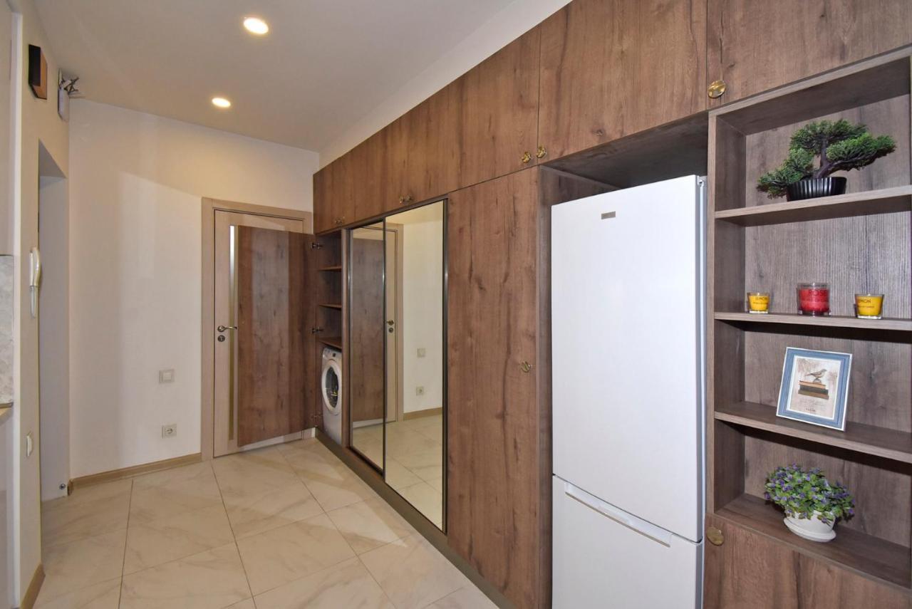 Home4You City Center Apartments 예레반 외부 사진